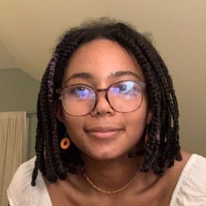 Meet your Posher, Amira